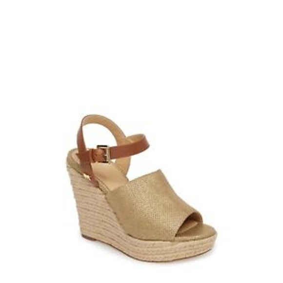 Michael Kors Penelope Wedge Canvas/LeatherGold/Luggage Platform Sandal Size 9.5M - Picture 1 of 12